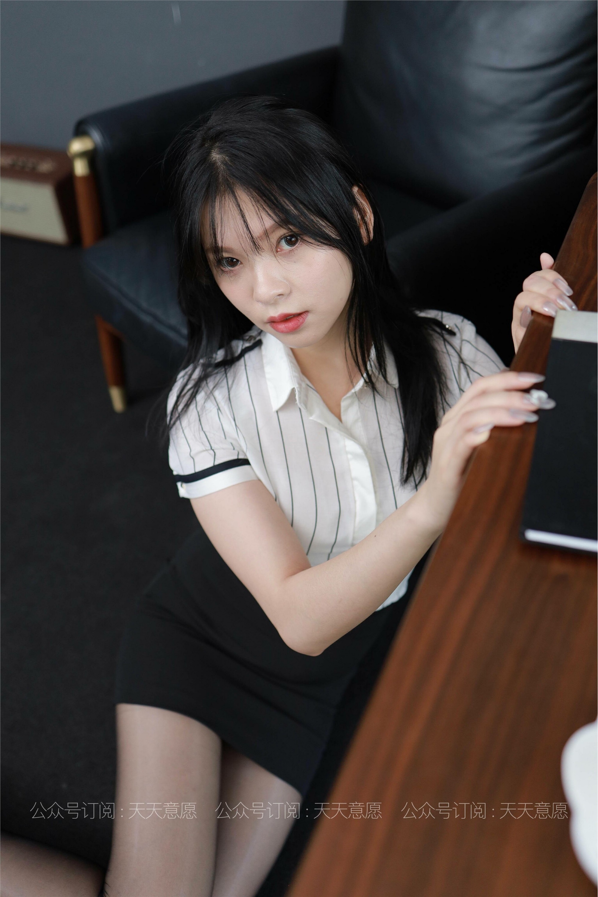 IESS异思趣向  2021.09.08 丝享家913：小七《长腿OL装》